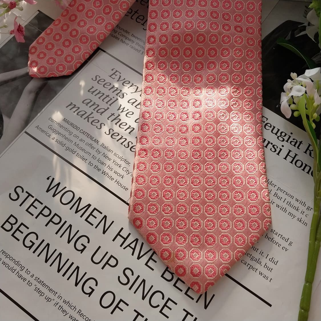 휴고 보스 실크 핑크 기하 패턴 넥타이 9cm A등급 K1631
 상품이미지4