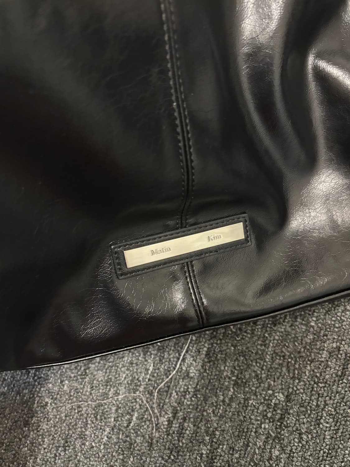 마뗑킴 더블 벨티드 스트랩 빅백 블랙 상품이미지4