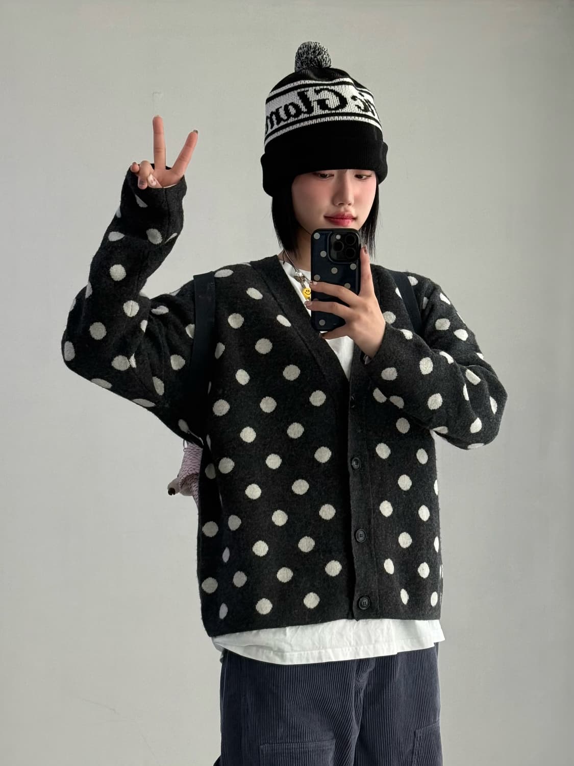뱅뱅 차콜 도트 가디건 상품이미지3