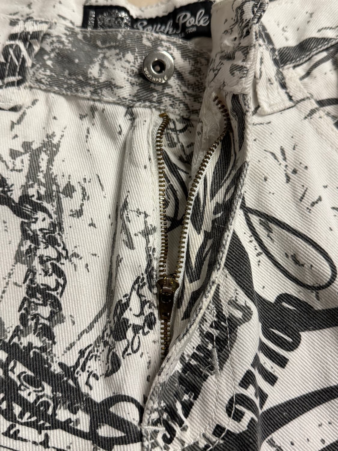 사우스폴 아트 그래픽 루즈핏 화이트 데님팬츠  상품이미지6