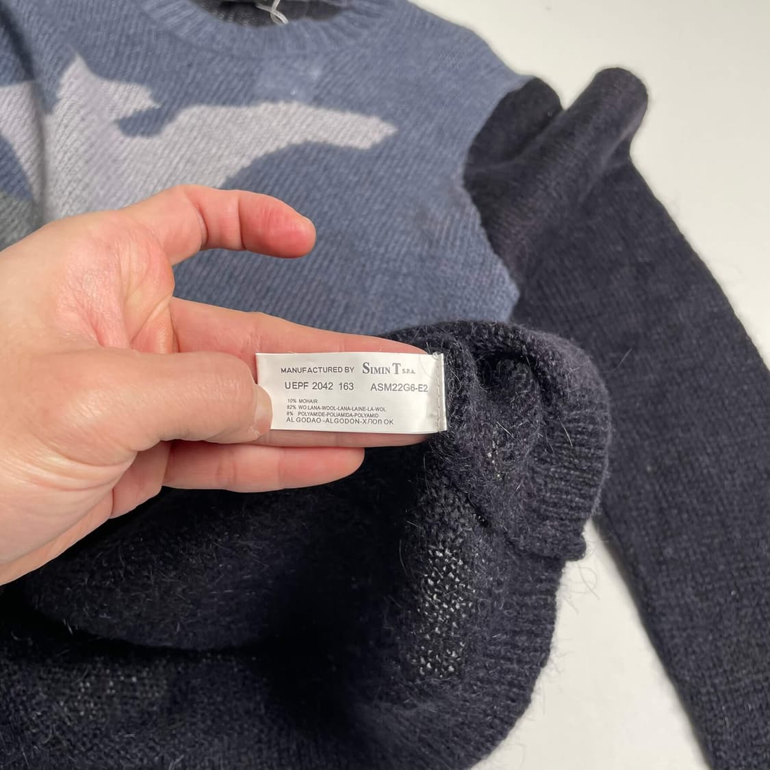 Emporio armani 모헤어 블렌드 컬러블럭 니트 상품이미지6