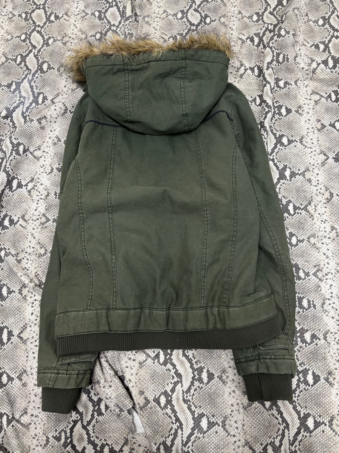 [JUDE BLOOM]Grunge Gimmick Fur Jacket 상품이미지9