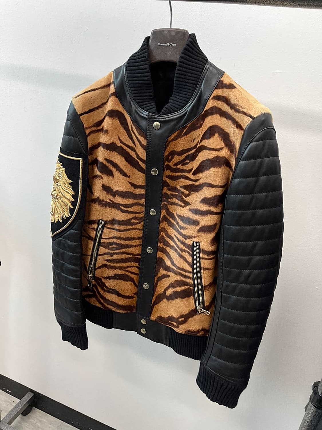 95) 발망 컬렉션 타이거 송치 가죽자켓  상품이미지2