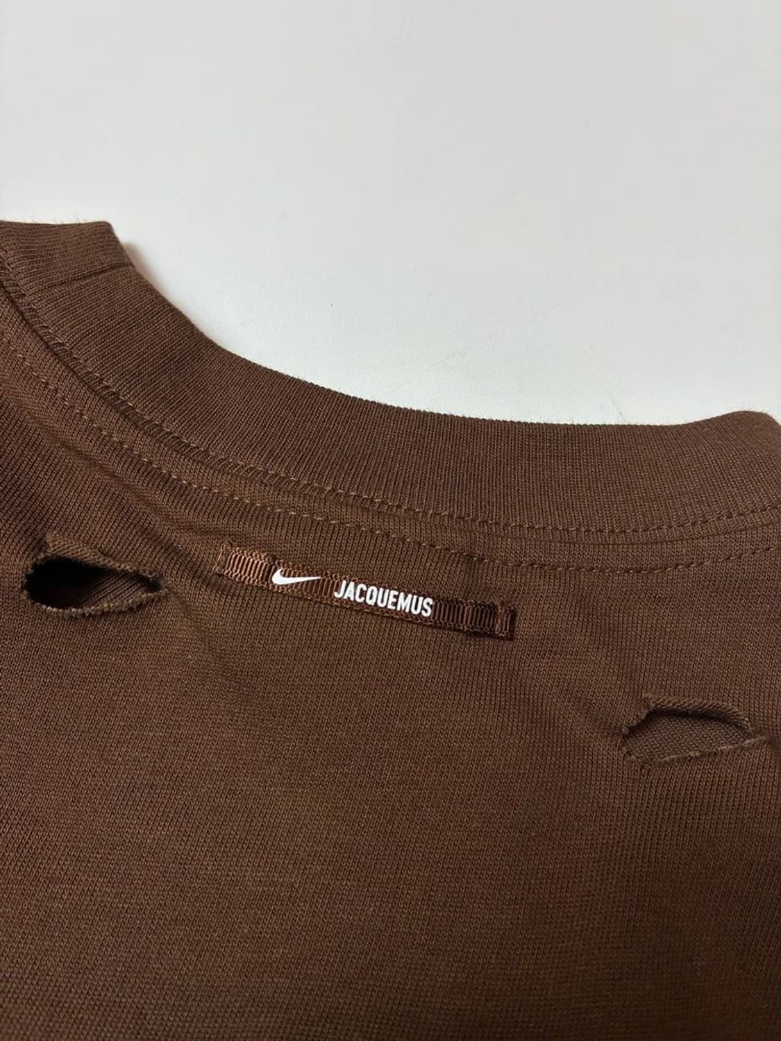 나이키 x 자크뮈스 24ss 펀칭 스우시 티셔츠 PN8242 상품이미지5