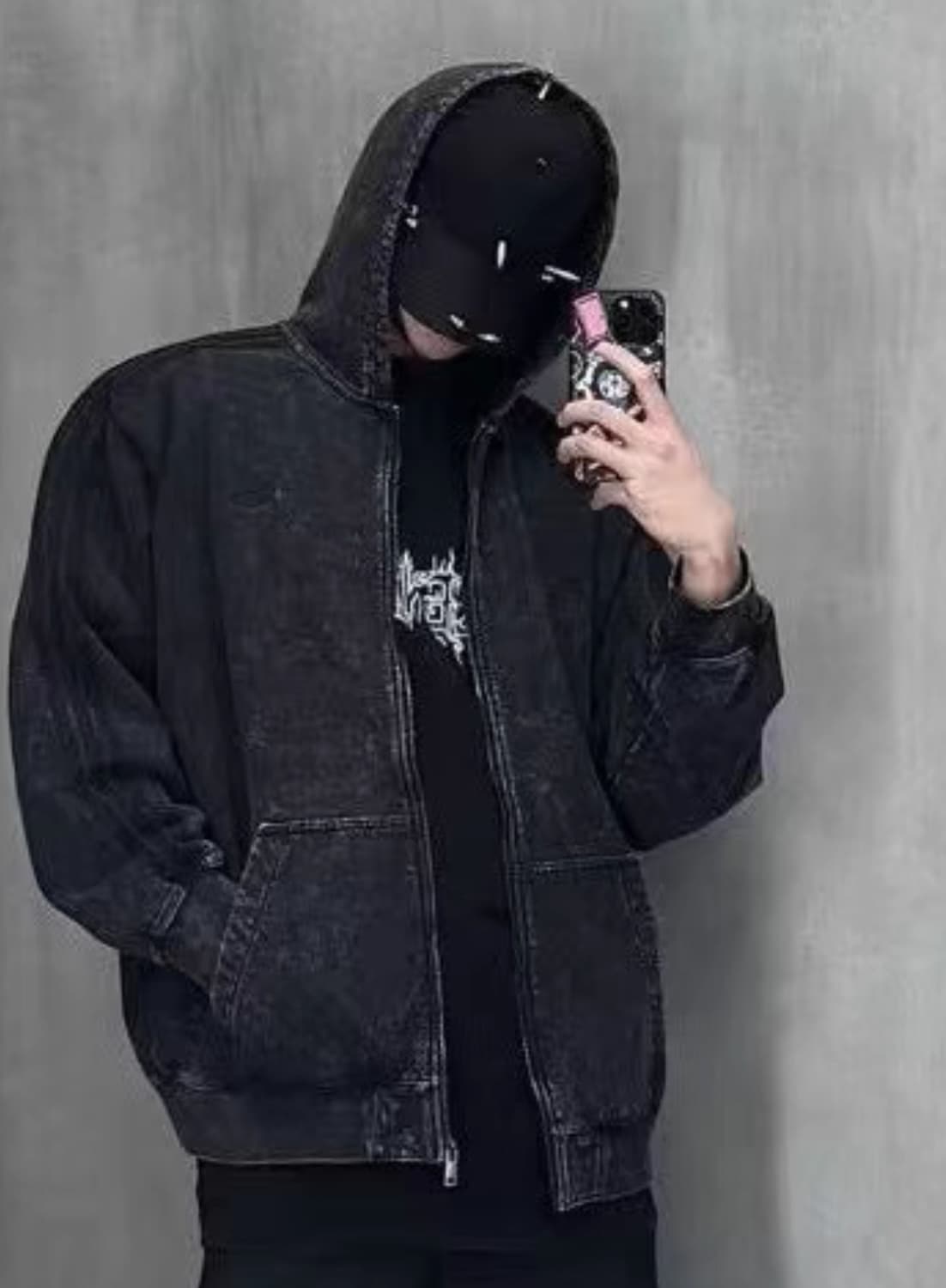 발렌시아가 25ss 퍼포레이티드 스파이크 마스크캡 상품이미지1