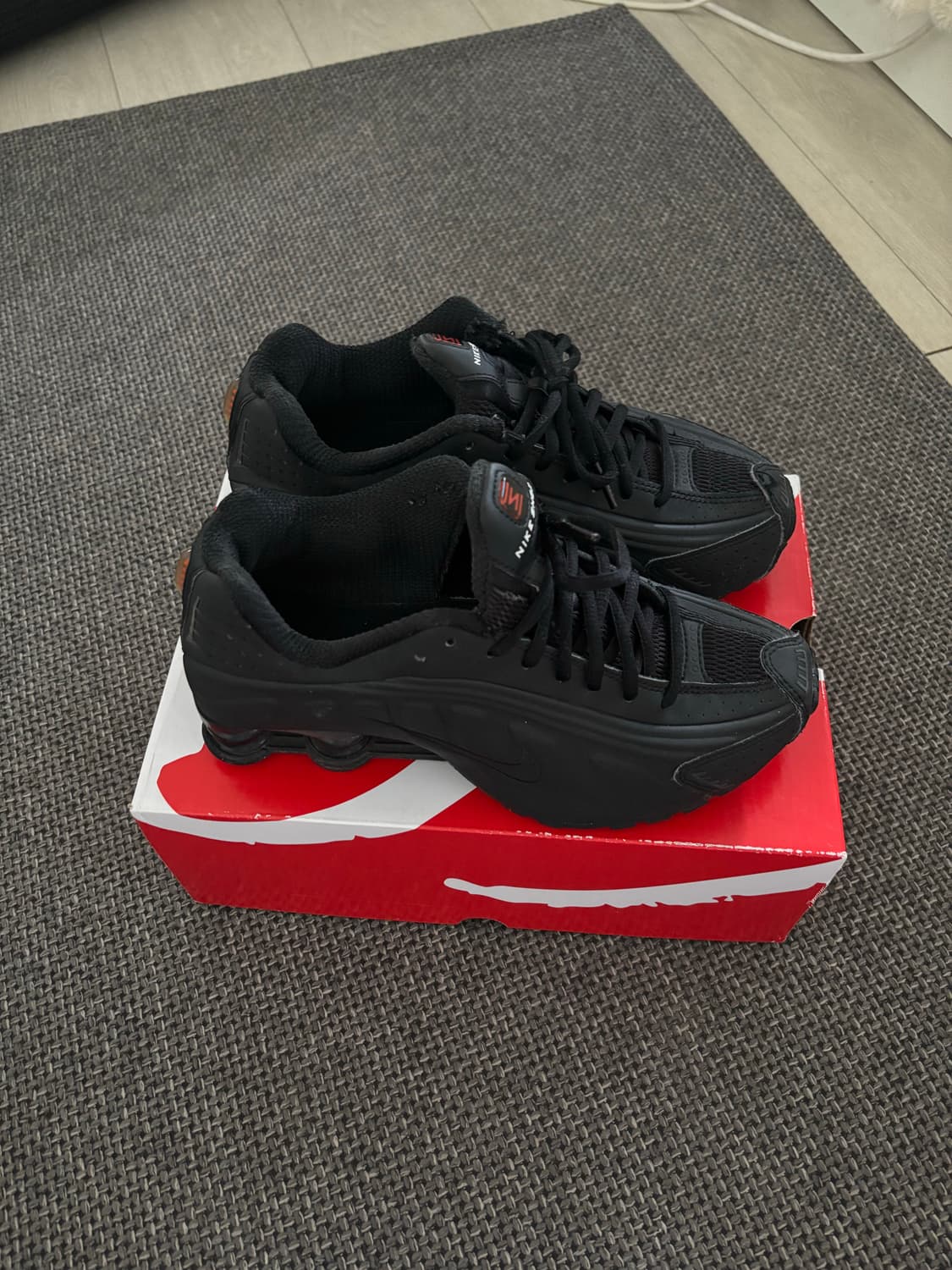 나이키 샥스 R4 Shox R4 Black 상품이미지7