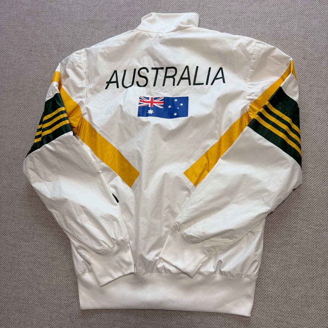 아디다스 올드스쿨 호주 국기 바람막이 상품이미지6