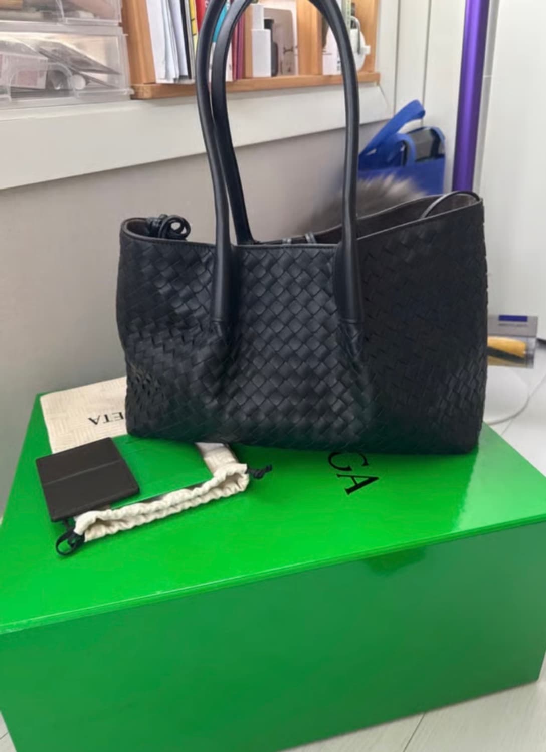 보테가베네타 피나코테카 미디엄 블랙 상품이미지7