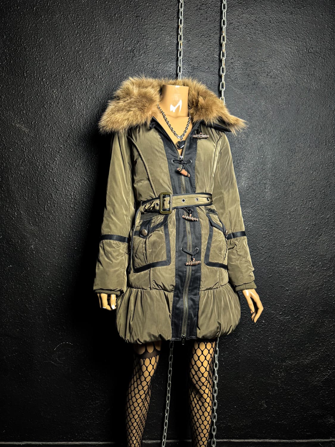 MAITRESSE – Fur Trim Belted Down Parka   상품이미지1
