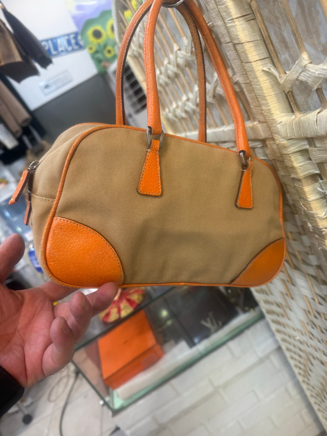 정품 프라다 미니 캔버스 볼링백 팝니다 상품이미지3