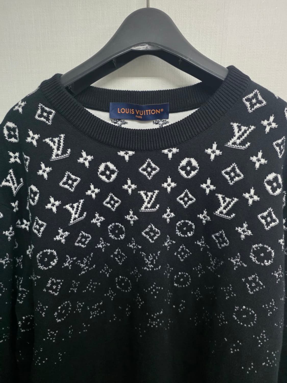 루이비통 모노그램 그라데이션 니트 (상태최상) 사이즈 M 상품이미지3
