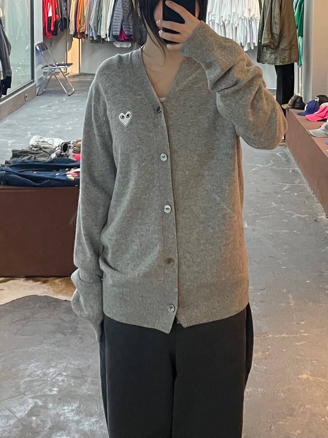 꼼데가르송 화이트 하트와펜 그레이 가디건 H2067 상품이미지1