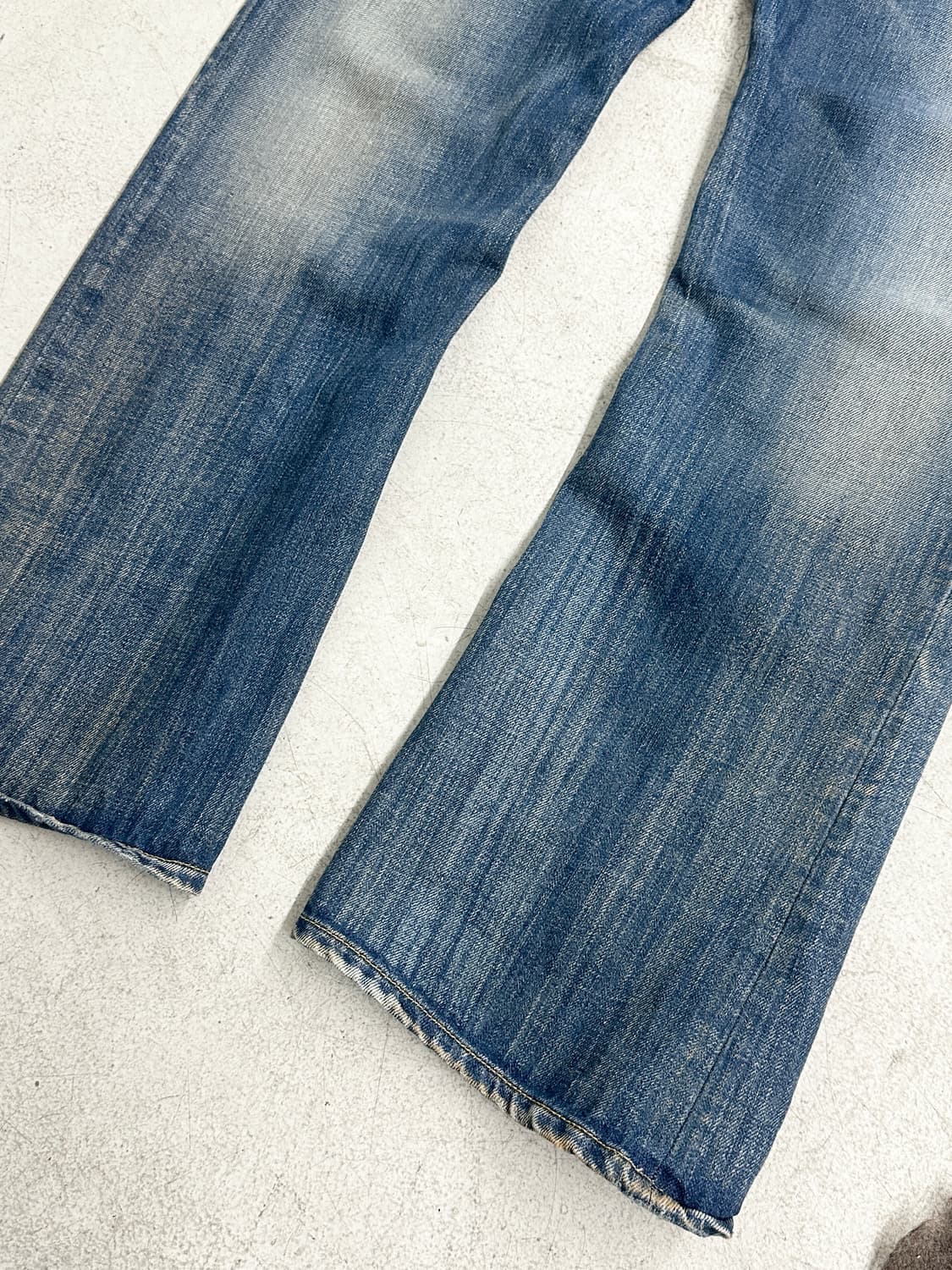 디젤 사이드 지퍼 플레어 데님 팬츠 상품이미지6