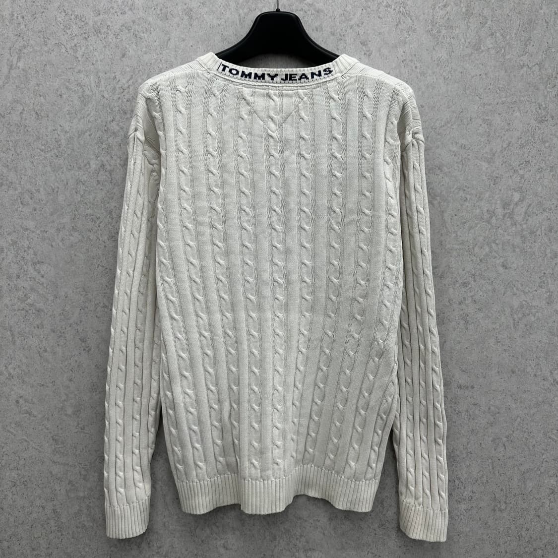 105 타미힐피거 남자 루즈핏 꽈배기 니트 상품이미지2