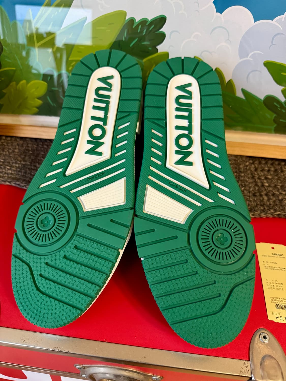 루이비통 P9 스니커즈 그린 UK8.5 상품이미지5