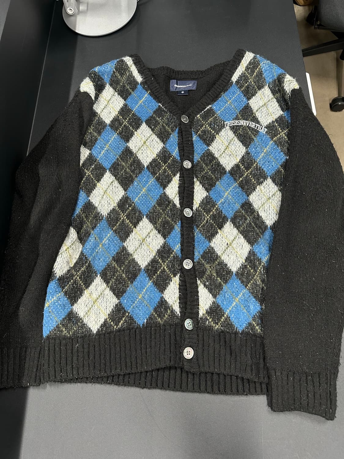 디스이즈네버댓 아가일 가디건 상품이미지3