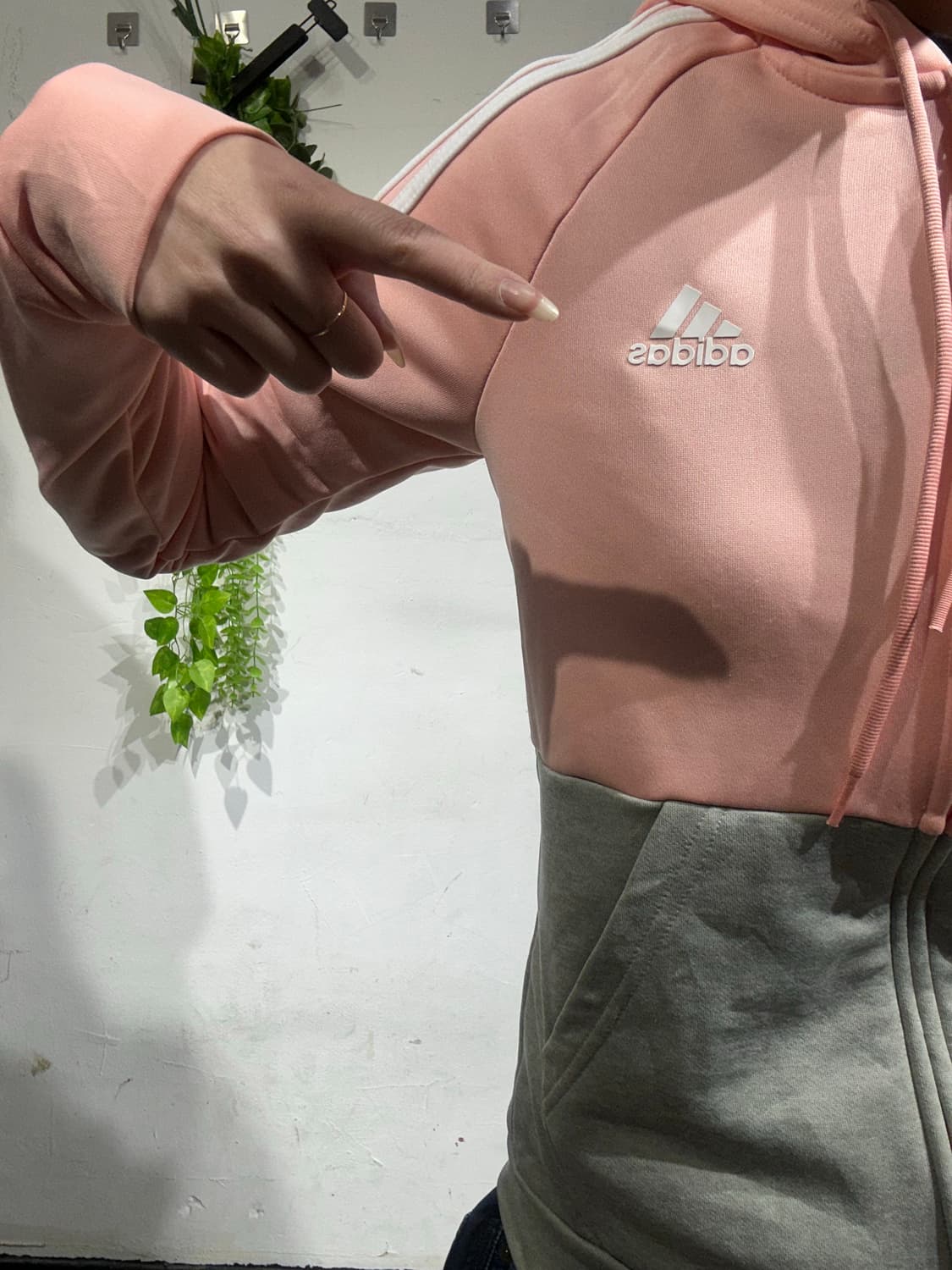 아디다스 핑크 그레이 후드집업 딱붙핏 트랙탑 져지 M 상품이미지4