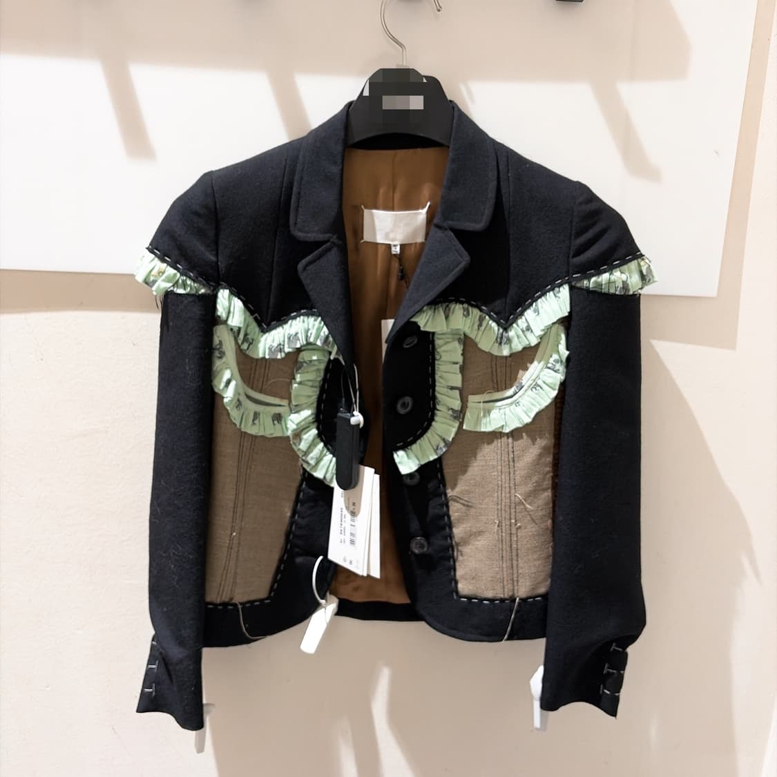 (정품/새상품) 메종 마르지엘라 여성 블랙 패치워크 러플 자켓 상품이미지1