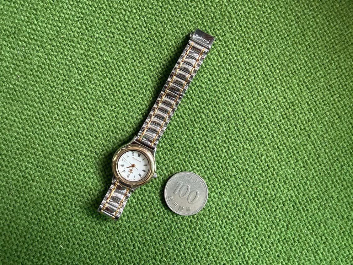 (작동 확인)버버리 투톤 쿼츠 빈티지 여성 시계 GN-4-S 상품이미지6