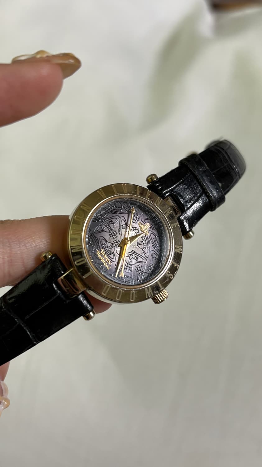 비비안웨스트우드 시계 상품이미지2