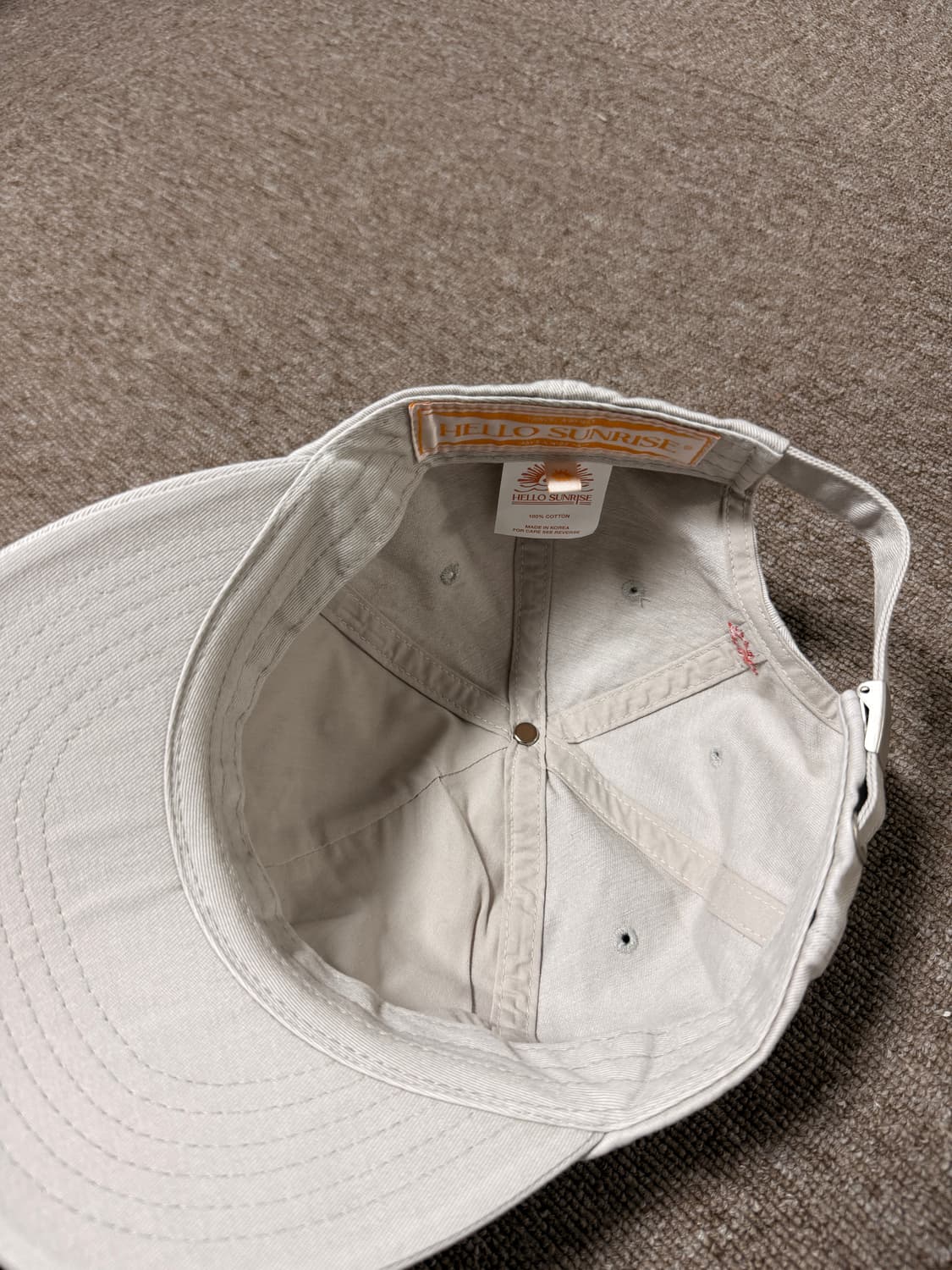 헬로선라이즈 볼케이노 로고 릴랙스드 핏 6패널 캡 웜 그레이 상품이미지2