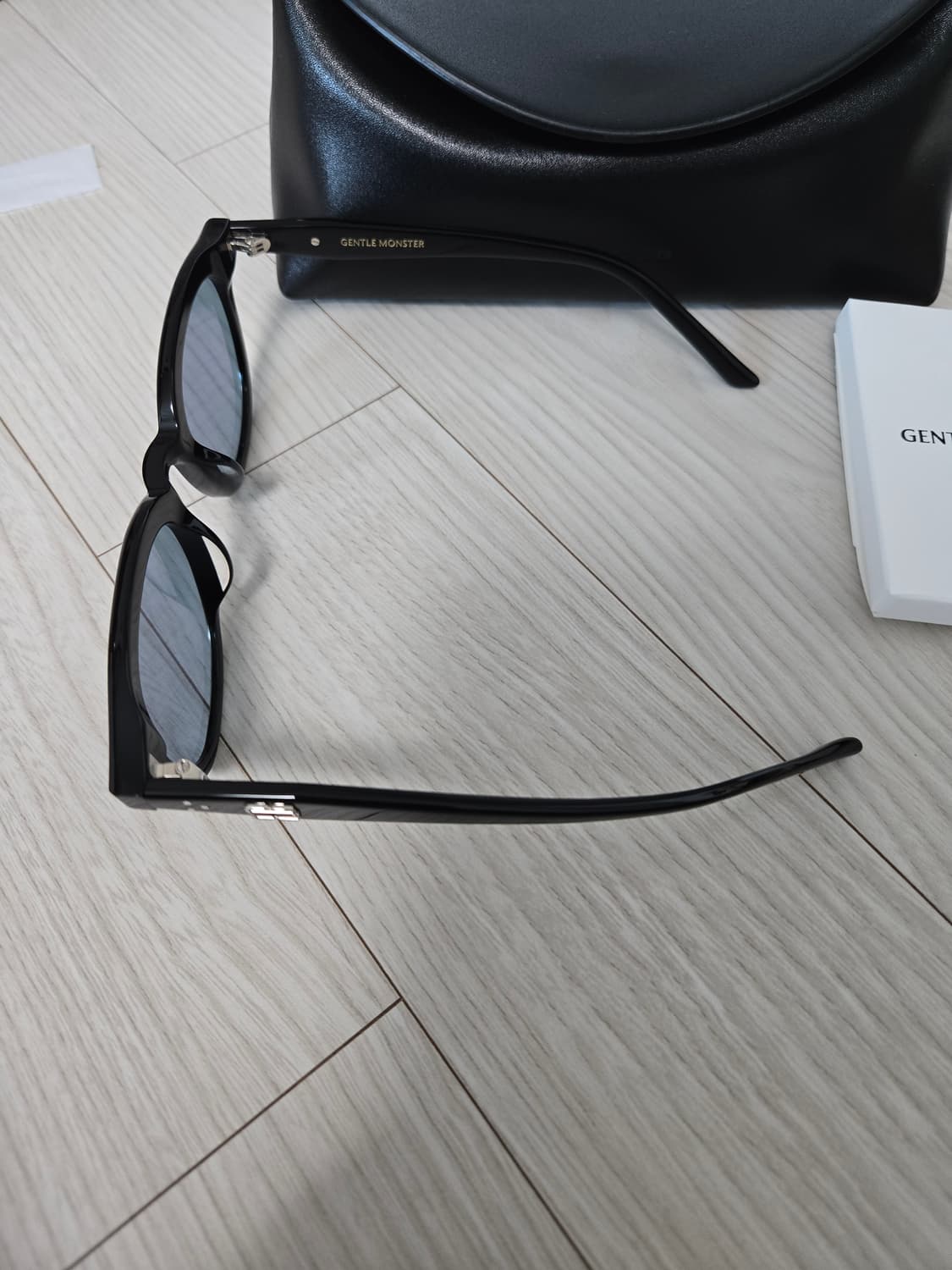 젠틀몬스터 제이드 블루 틴트렌즈 선글라스 상품이미지6