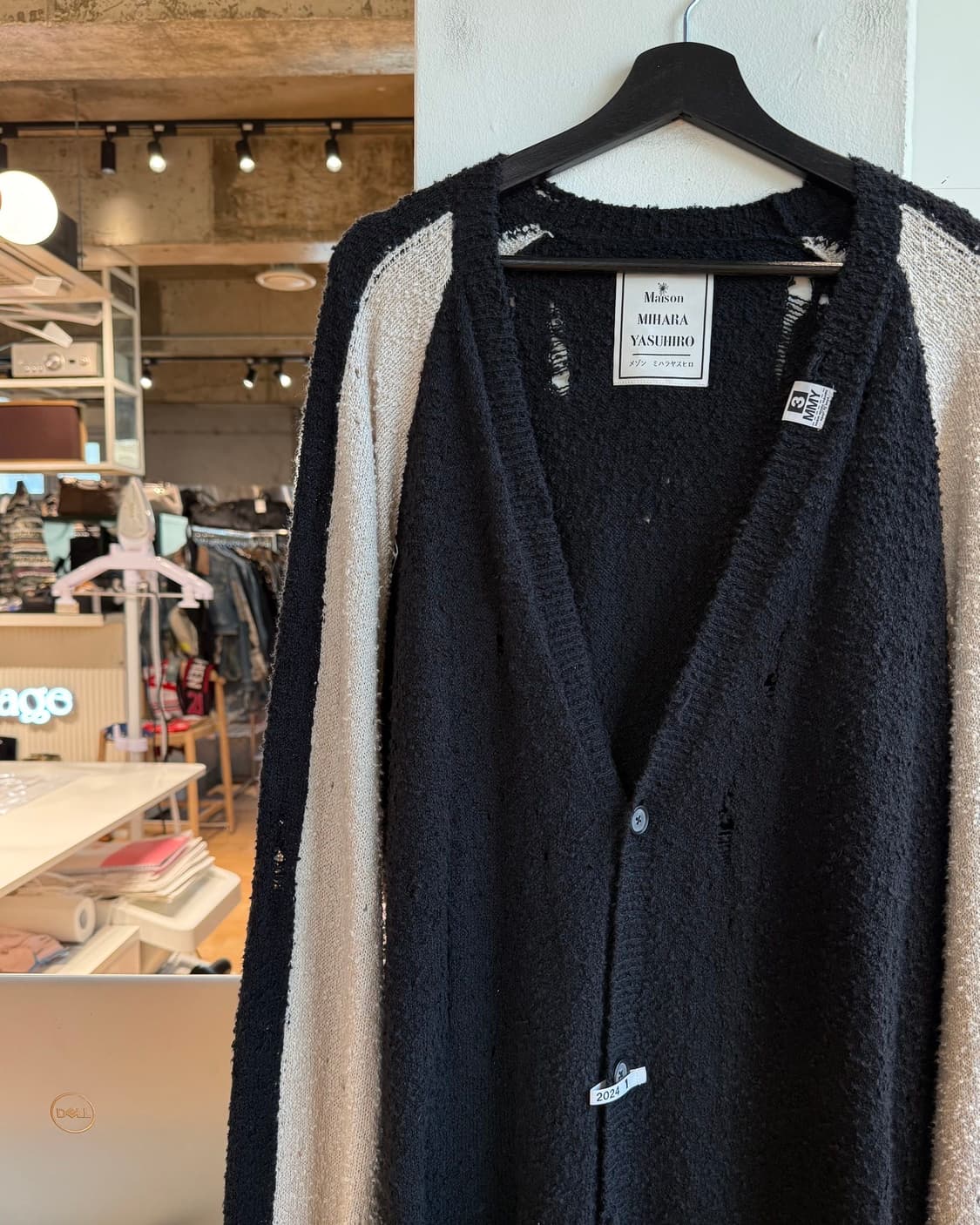 미하라 야스히로 블랙 24ss 디스트레스 니트 가디건 상품이미지4