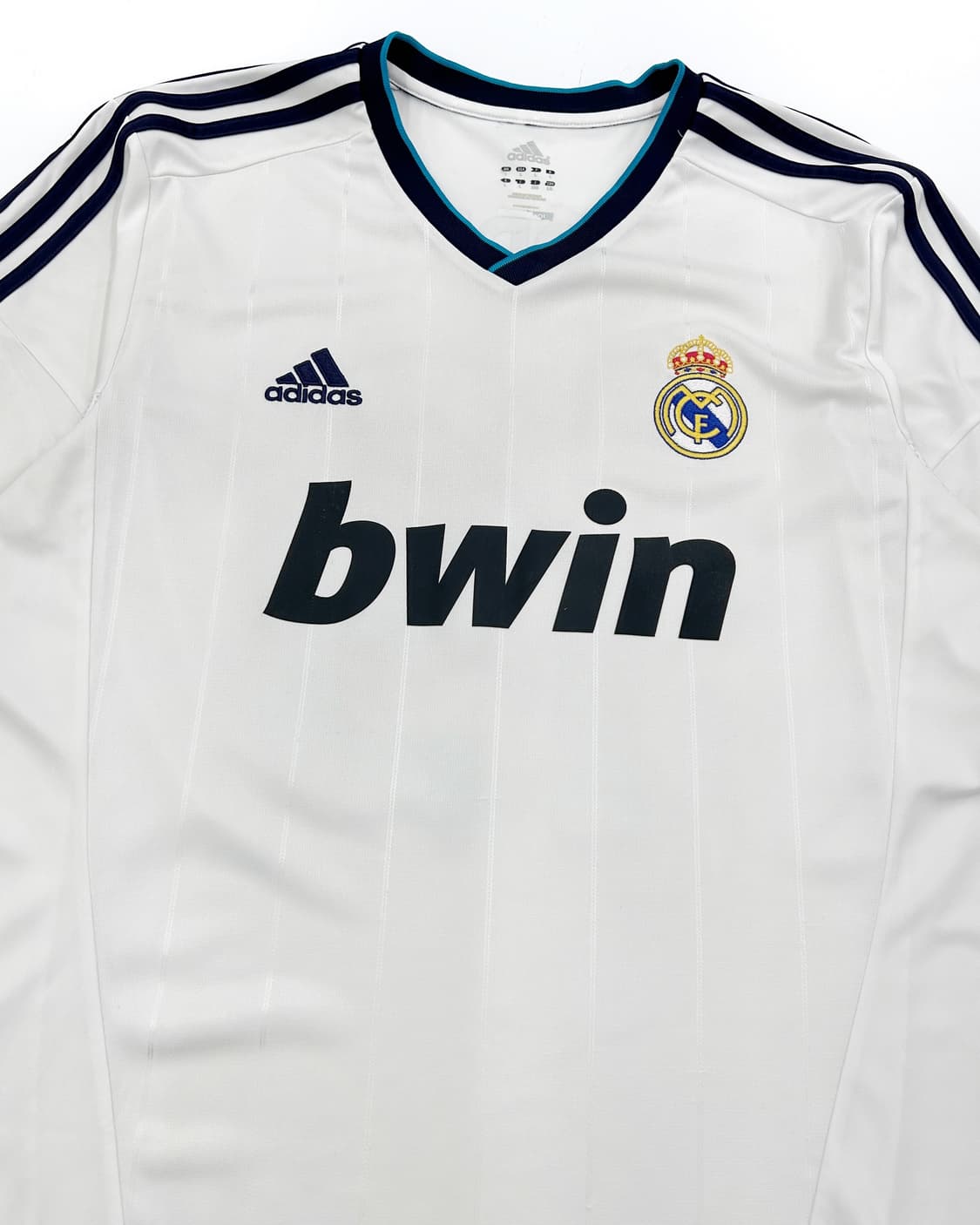 아디다스 12-13 레알 마드리드 110주년 홈 리그킷 모드리치 상품이미지4