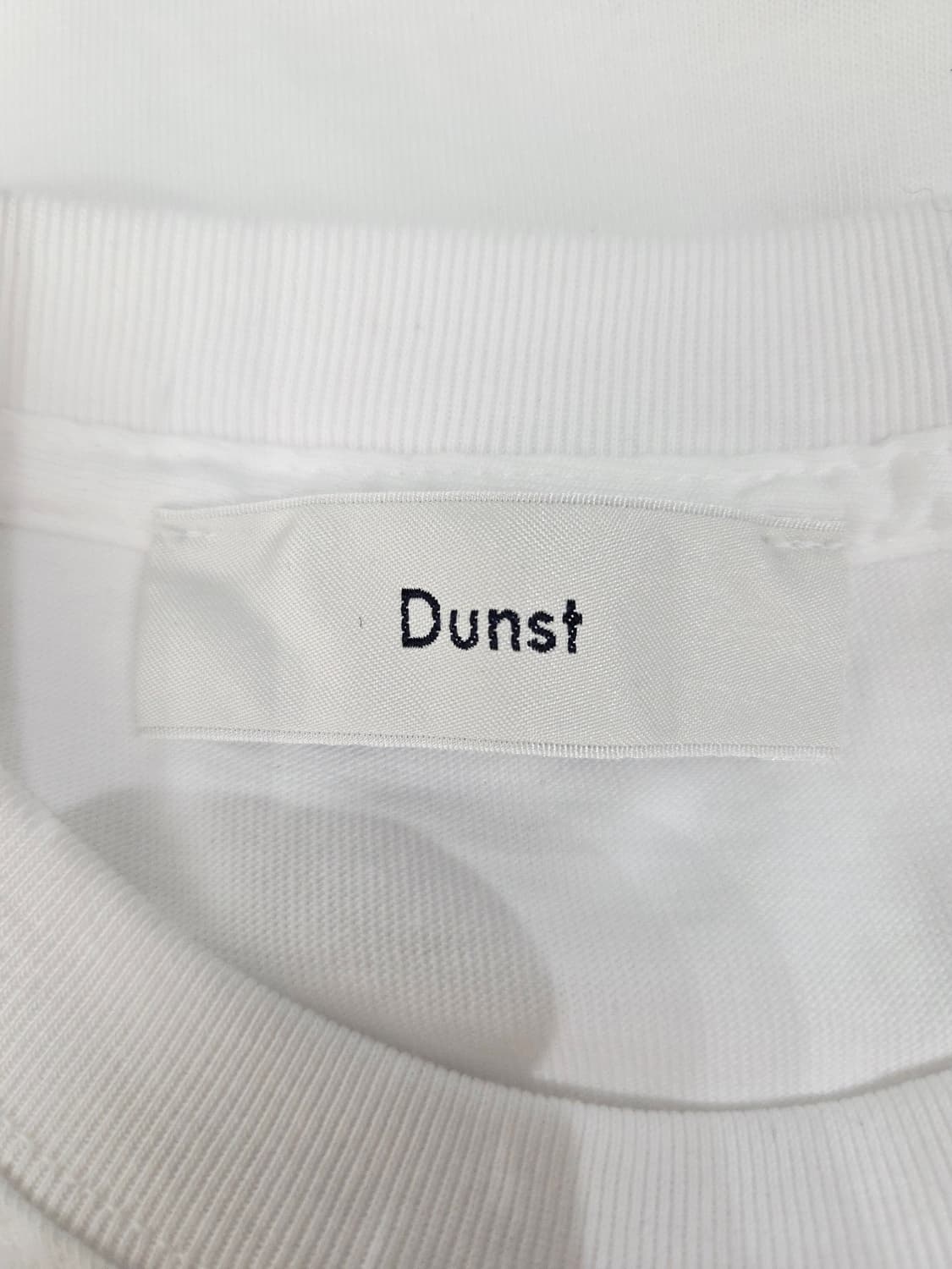 던스트(Dunst) 유니섹스 체인 로고 반팔 티셔츠 상품이미지8