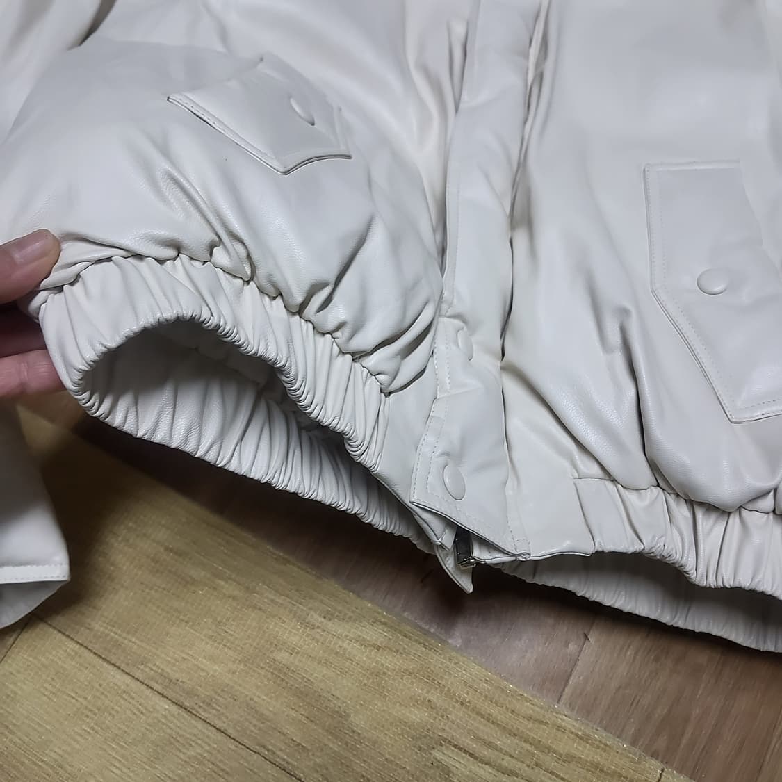 아이보리 엄청 빵빵 귀여운 레더 패딩 숏 점퍼 55~66반 상품이미지4