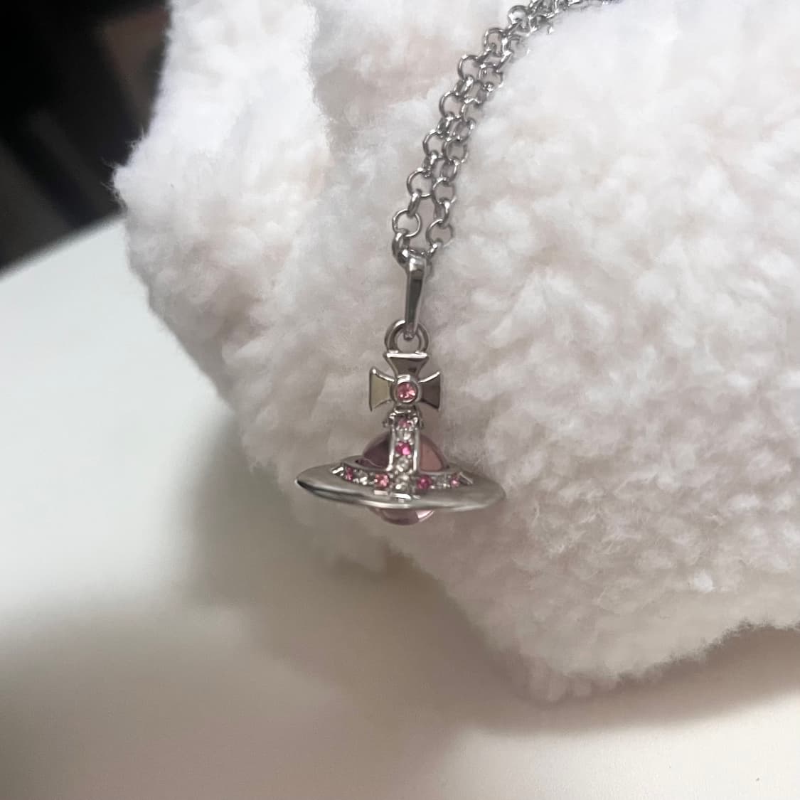 비비안웨스트우드 핑크 orb 목걸이 상품이미지3