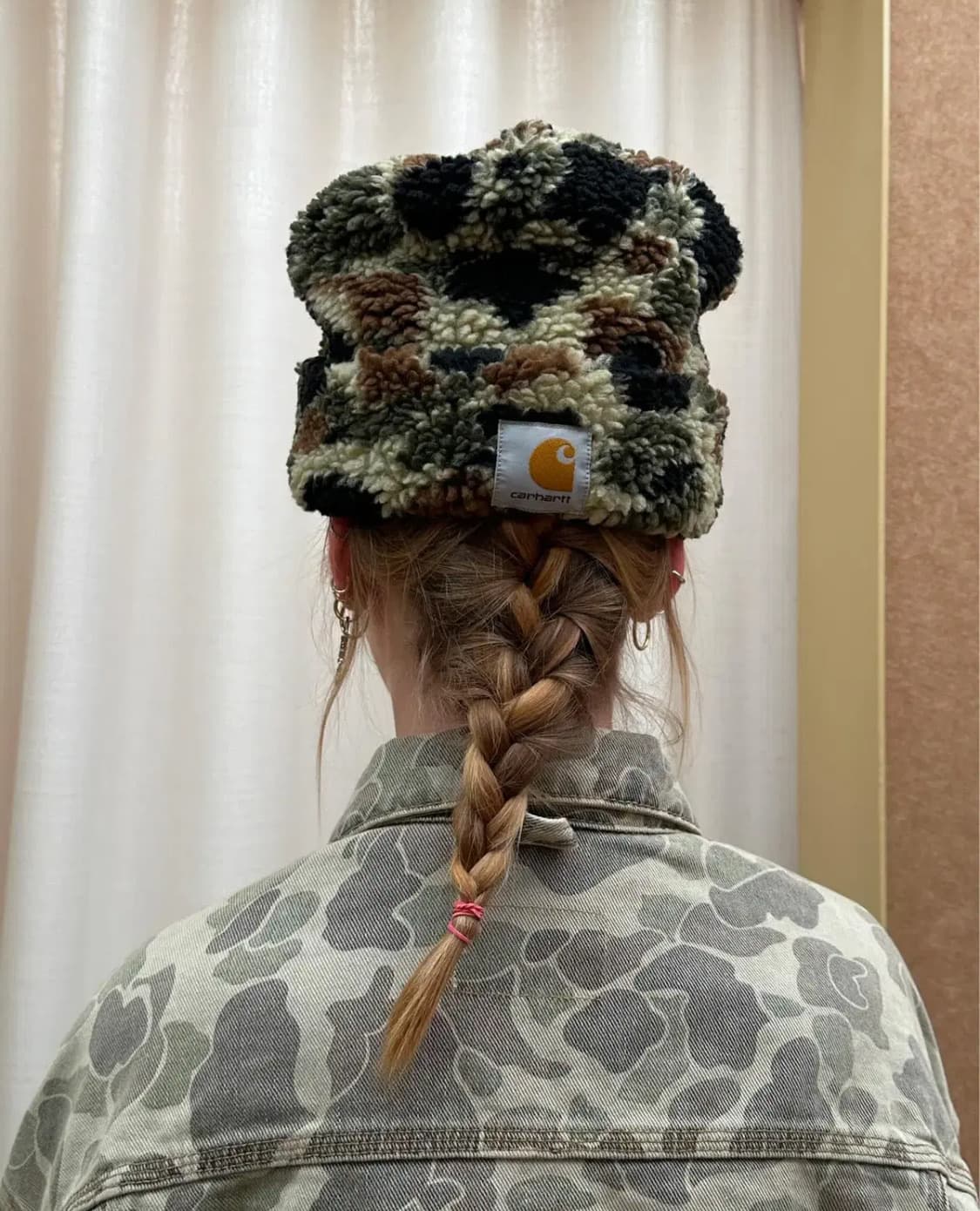 칼하트 윕 24fw 보아 플리스 카모 비니 상품이미지1