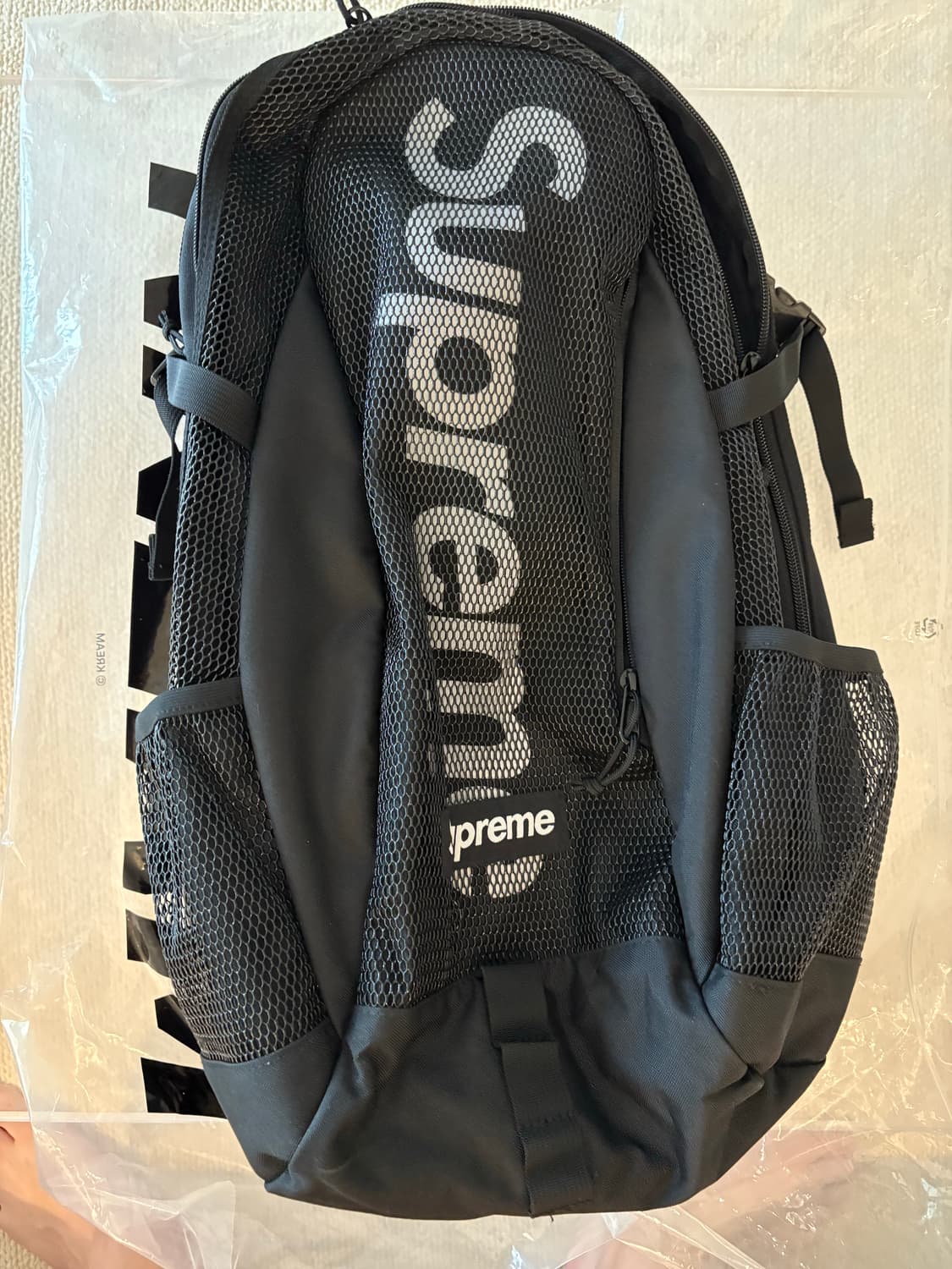 슈프림 20SS 백팩 상품이미지2