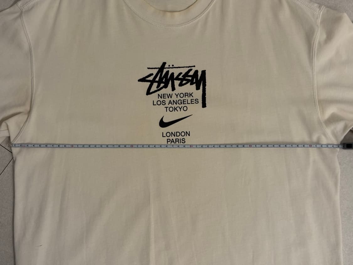 나이키x스투시 월드투어 티셔츠 화이트 US/EU M사이즈 상품이미지4