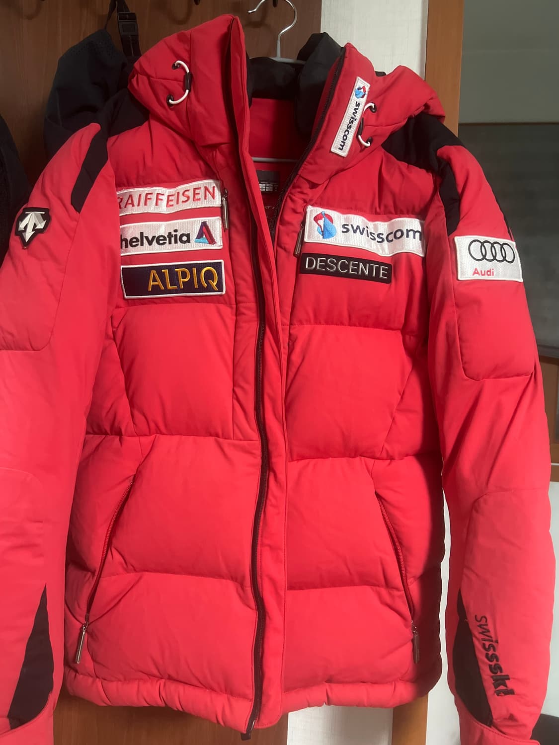 데상트 아우디 패딩 s 상품이미지1