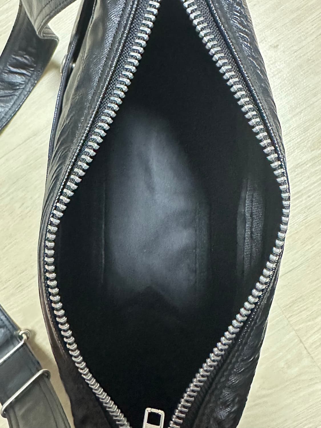 PORTER 요시다 포터 프리스타일 반달 숄더백 블랙 상품이미지8