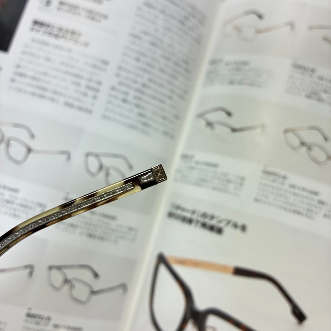 MATSUDA 마츠다 오벌형 티타늄 골드 일본 안경 상품이미지6