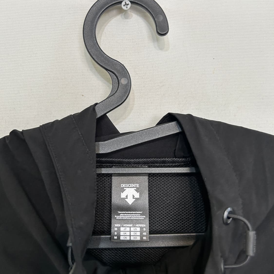 데상트 남성 바람막이 95 상품이미지2