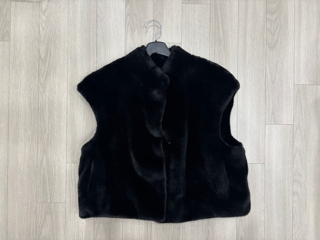 퍼 조끼 / 퍼 베스트  FAUX FUR VEST 상품이미지1