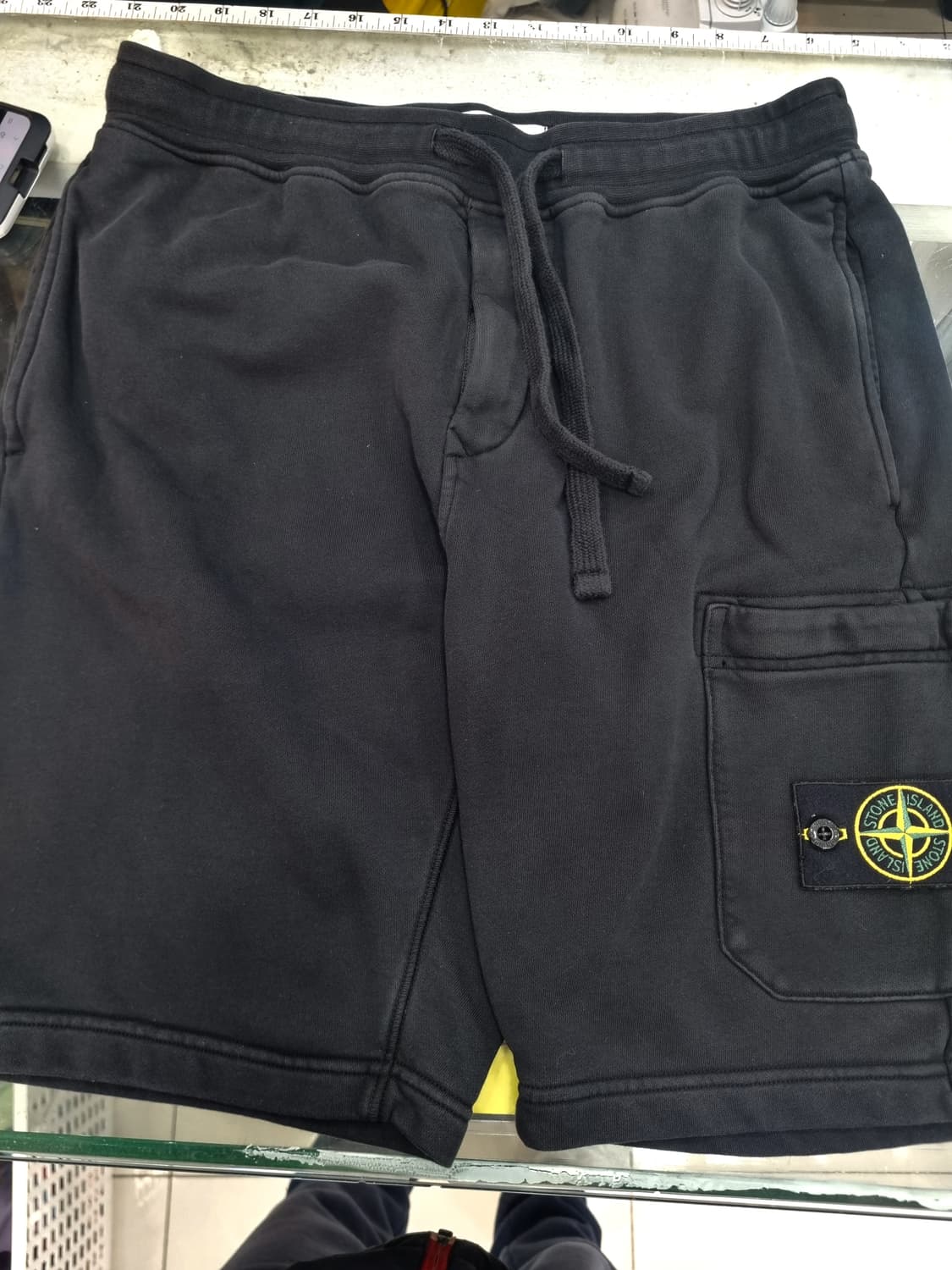 스톤아일랜드 블랙 반바지 상품이미지1