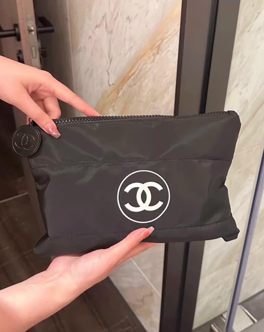 샤넬 패딩 방수 큰 파우치 상품이미지2