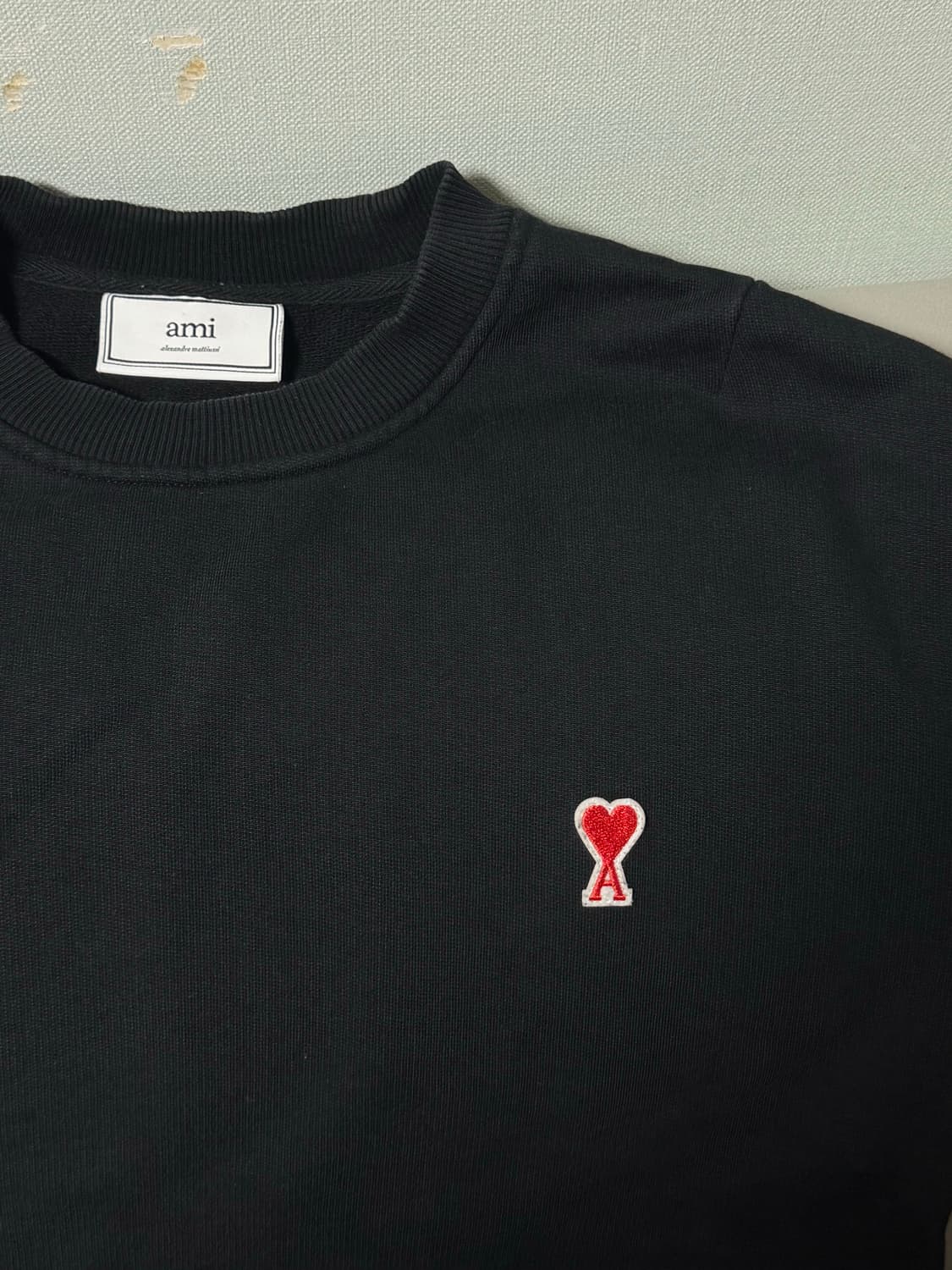 아미 맨투맨L 판매 상품이미지1