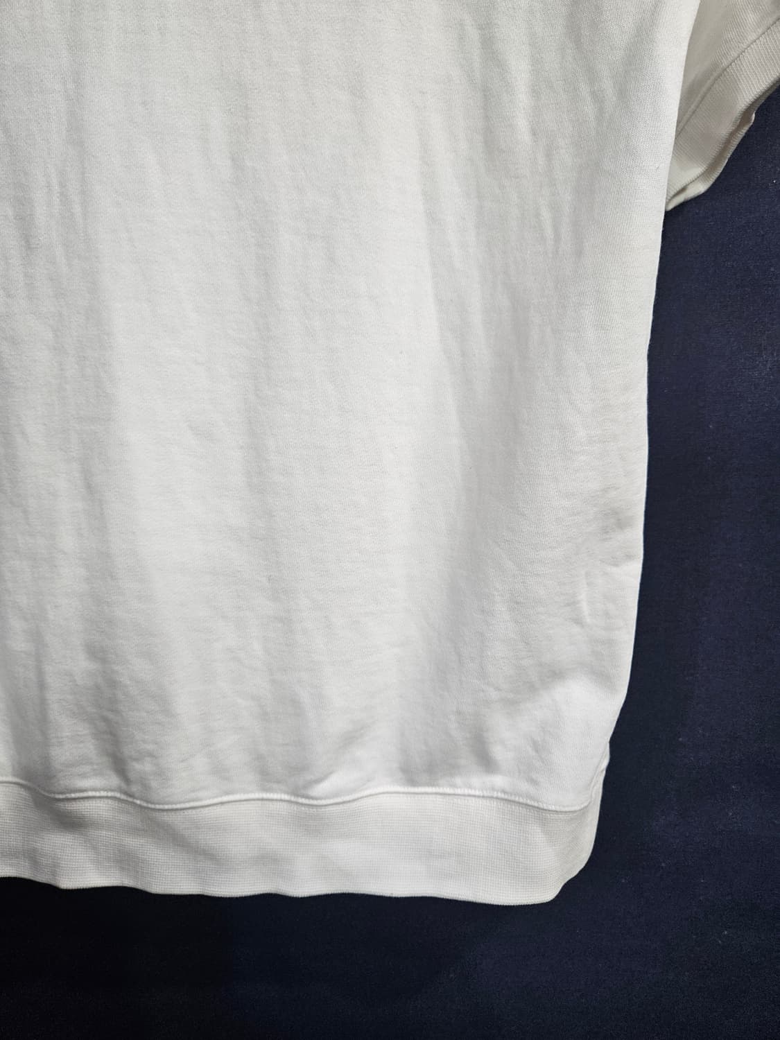 헤지스 화이트 남성 세미오버핏 100 반팔 후드티  상품이미지5