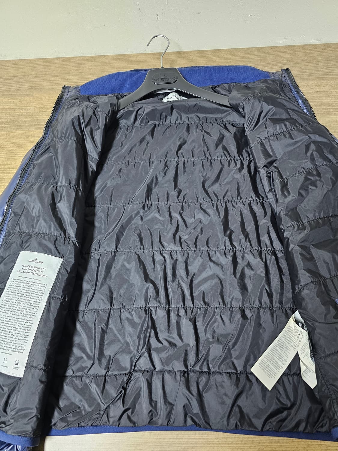 스톤아일랜드 퍼텍스 퀀텀 프리마로프트 자켓 상품이미지6