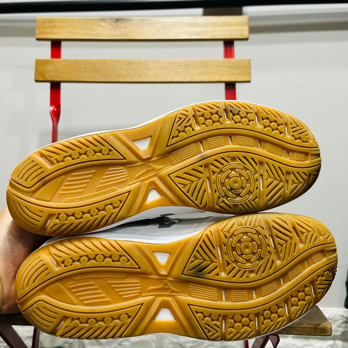 280) 미즈노 인도어화 남성 남자 Cyclone Speed 3 화이트 상품이미지6