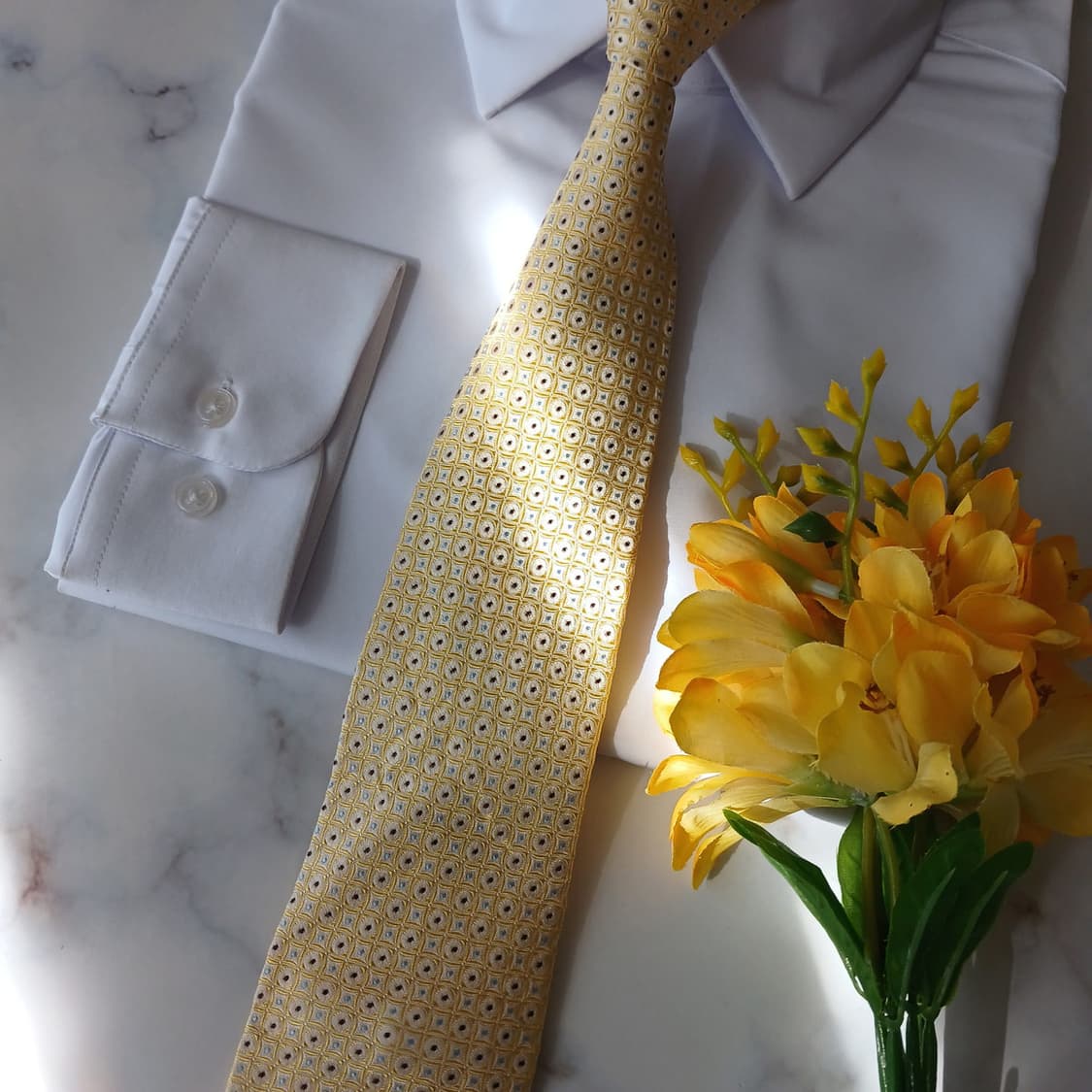 휴고보스 실크 옐로 지오메트릭 패턴 넥타이 8.6cm A등급 A18852 상품이미지5
