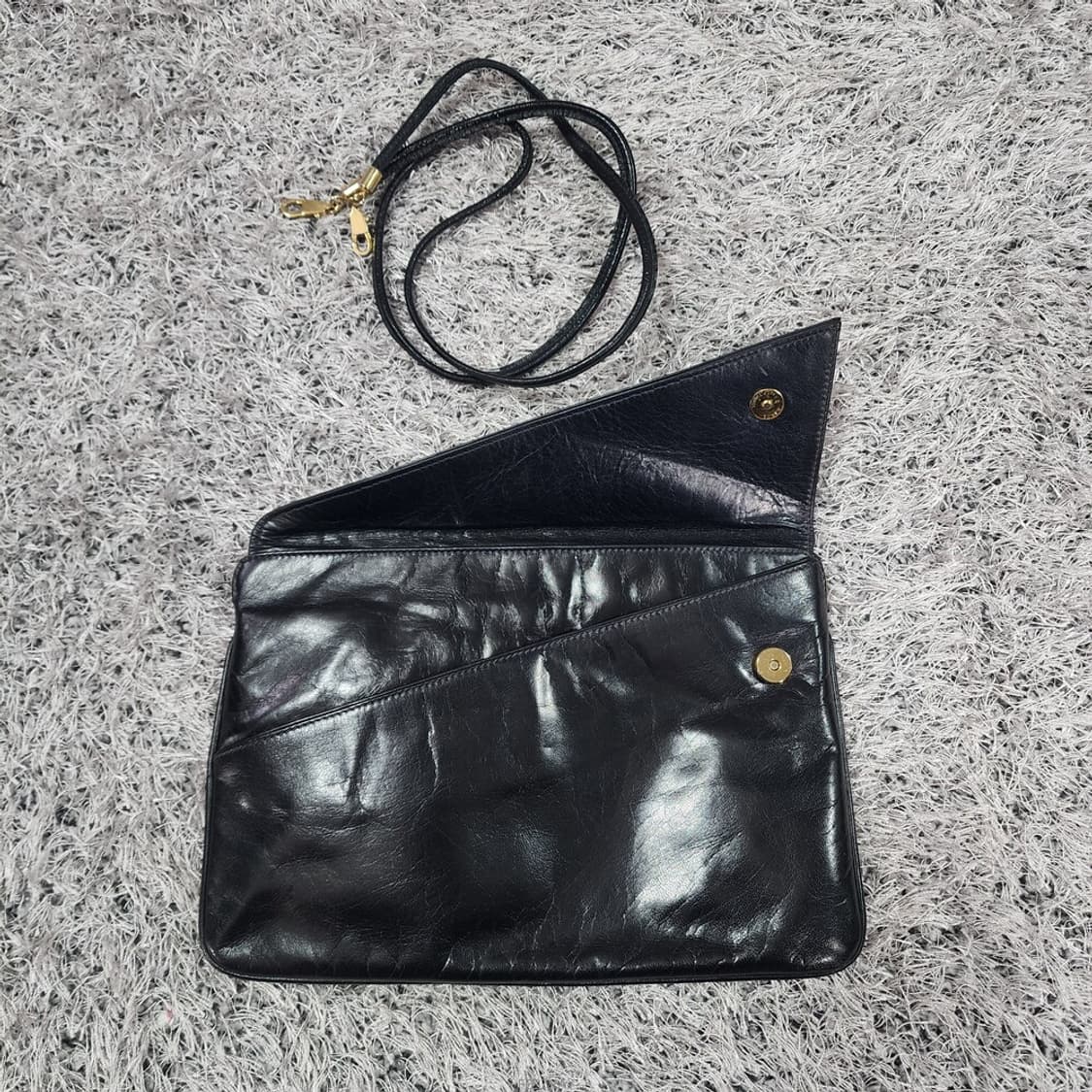 페라가모 빈티지 크로스백 상품이미지5