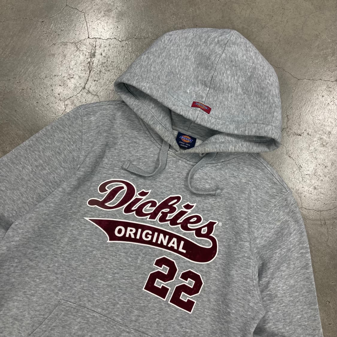 디키즈 그레이 컬러 스펠아웃 빅로고 후드티 상품이미지2