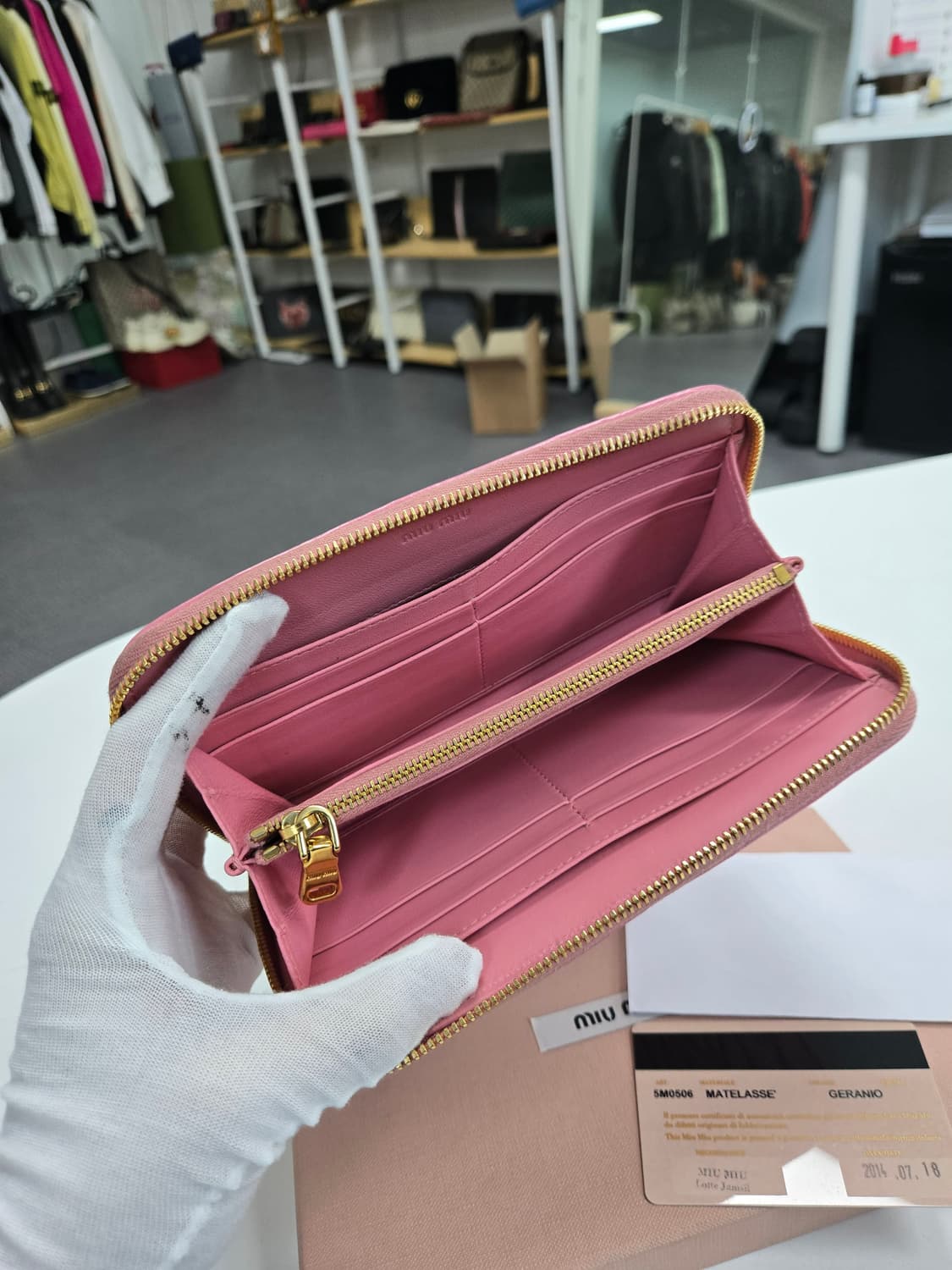 [50%세일] 미우미우 마테라쎄 장지갑 상품이미지5