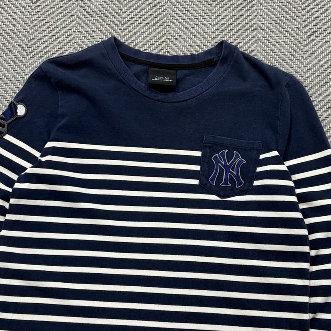 mlb 뉴욕양키즈 단가라 롱슬리브 v2111 상품이미지3